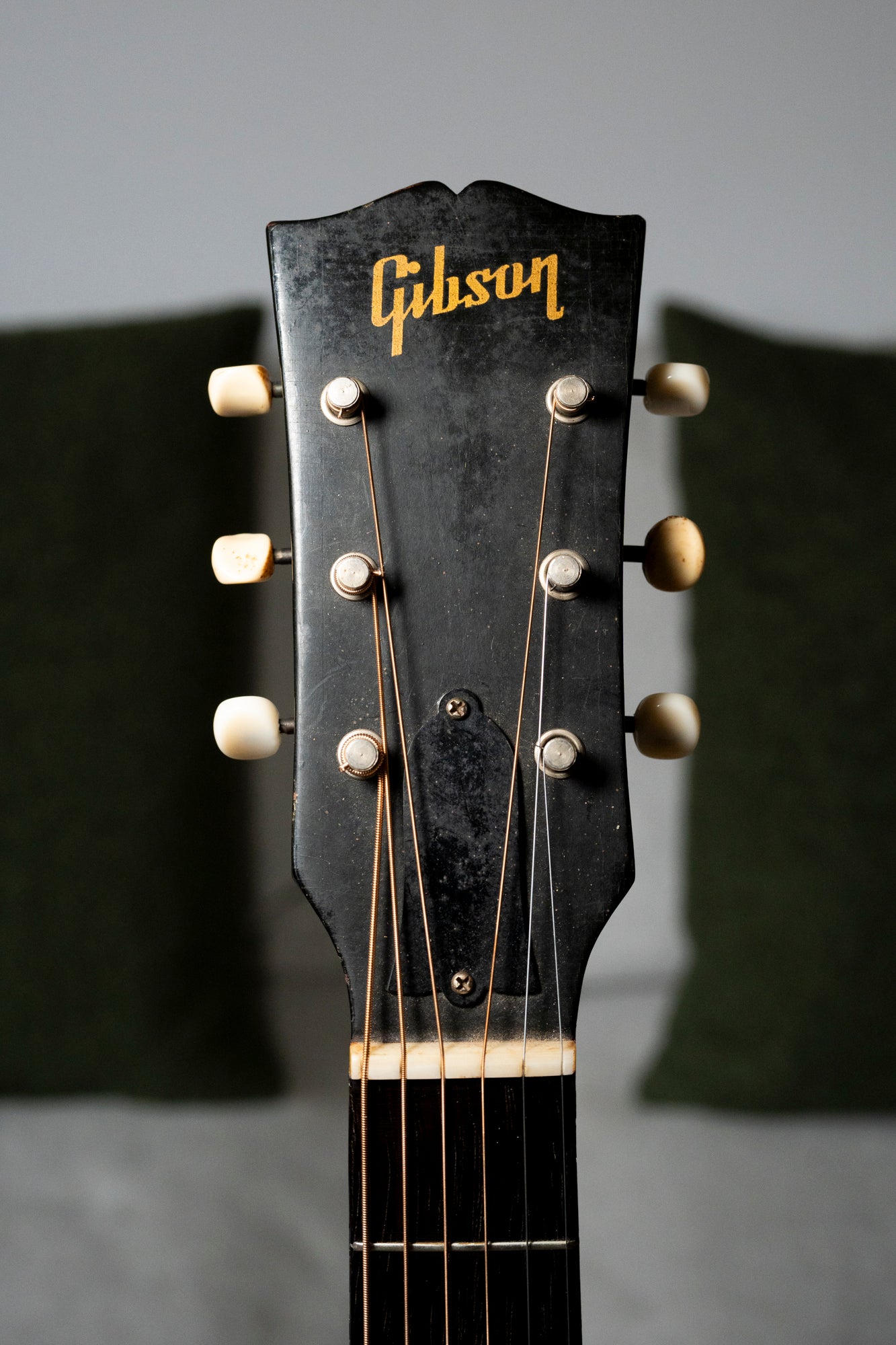 1949 Gibson LG-2