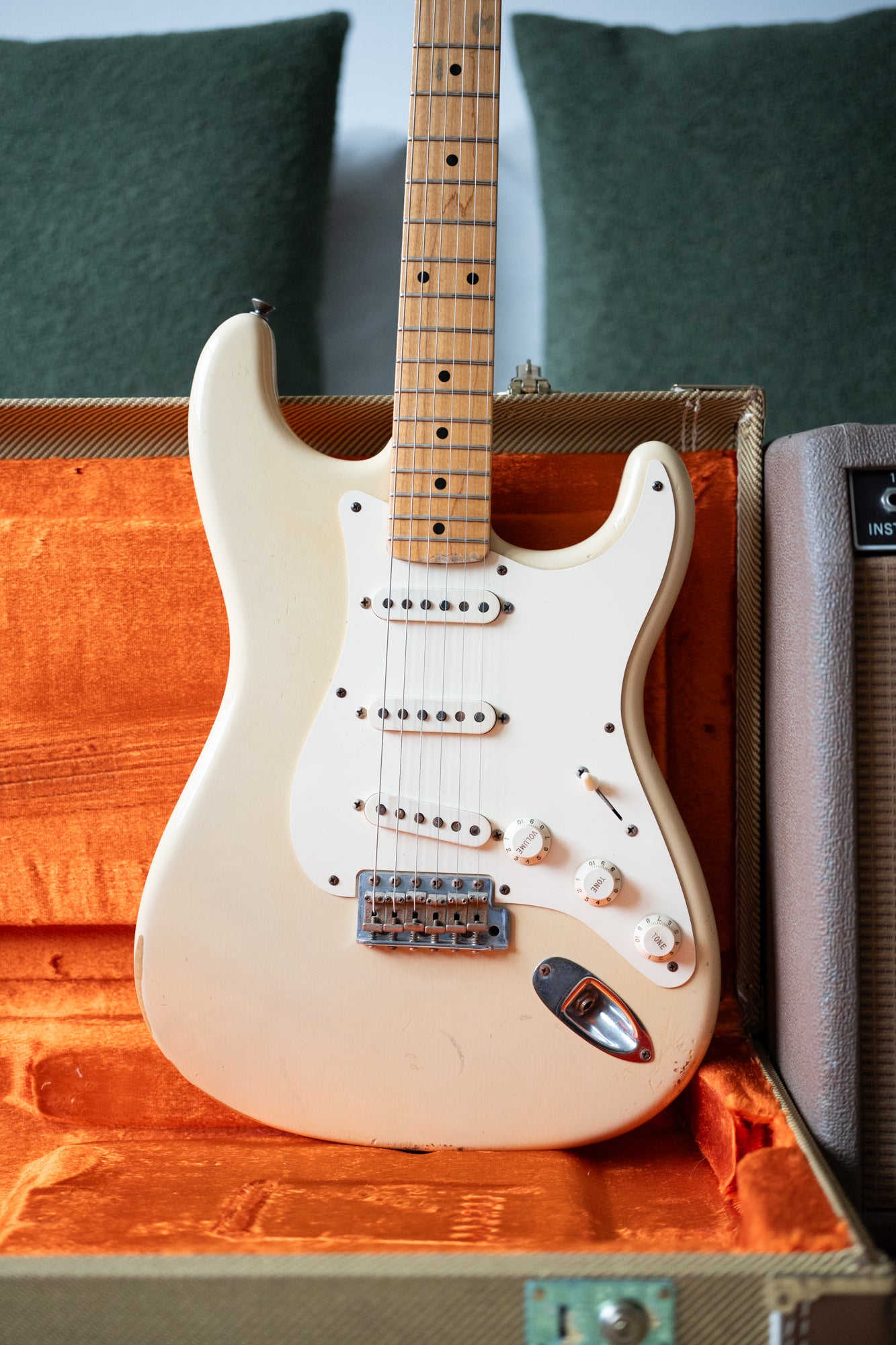 2009 Fender Stratocaster Custom Shop 1956 Relic – Ronnie's Guitars