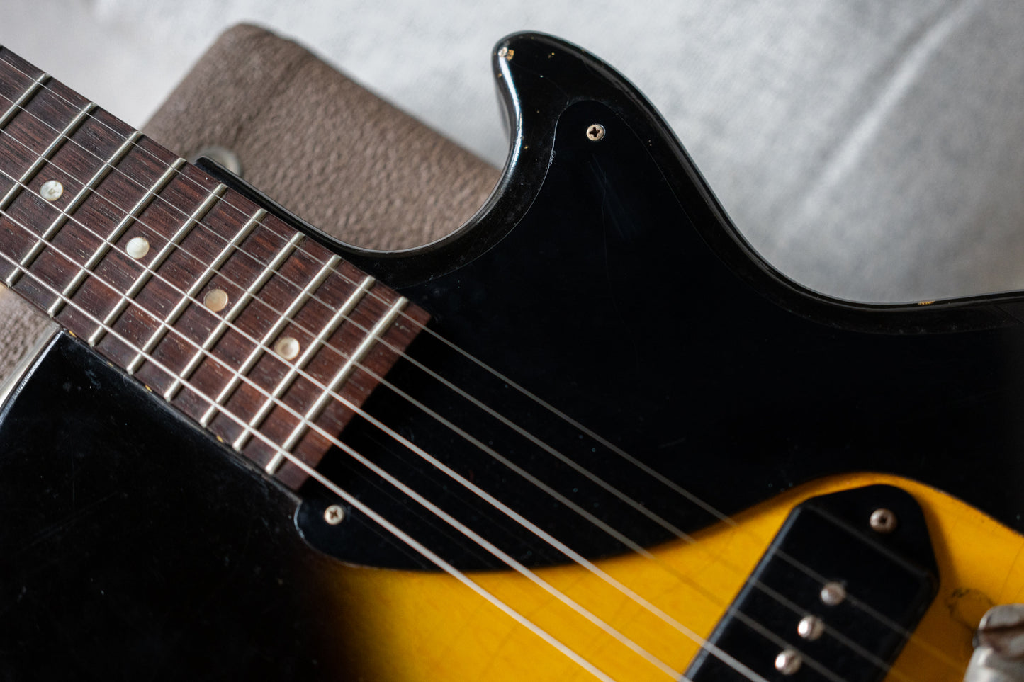 Incoming: 1957 Gibson Les Paul Junior