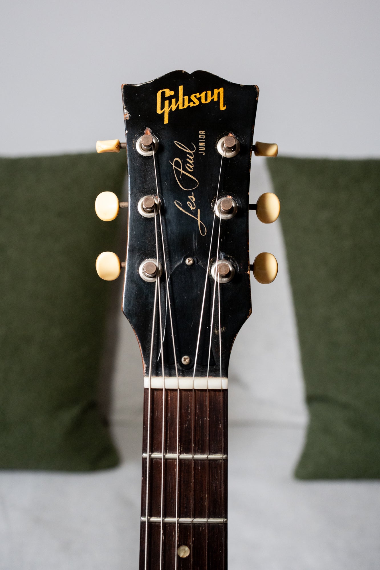 Incoming: 1957 Gibson Les Paul Junior