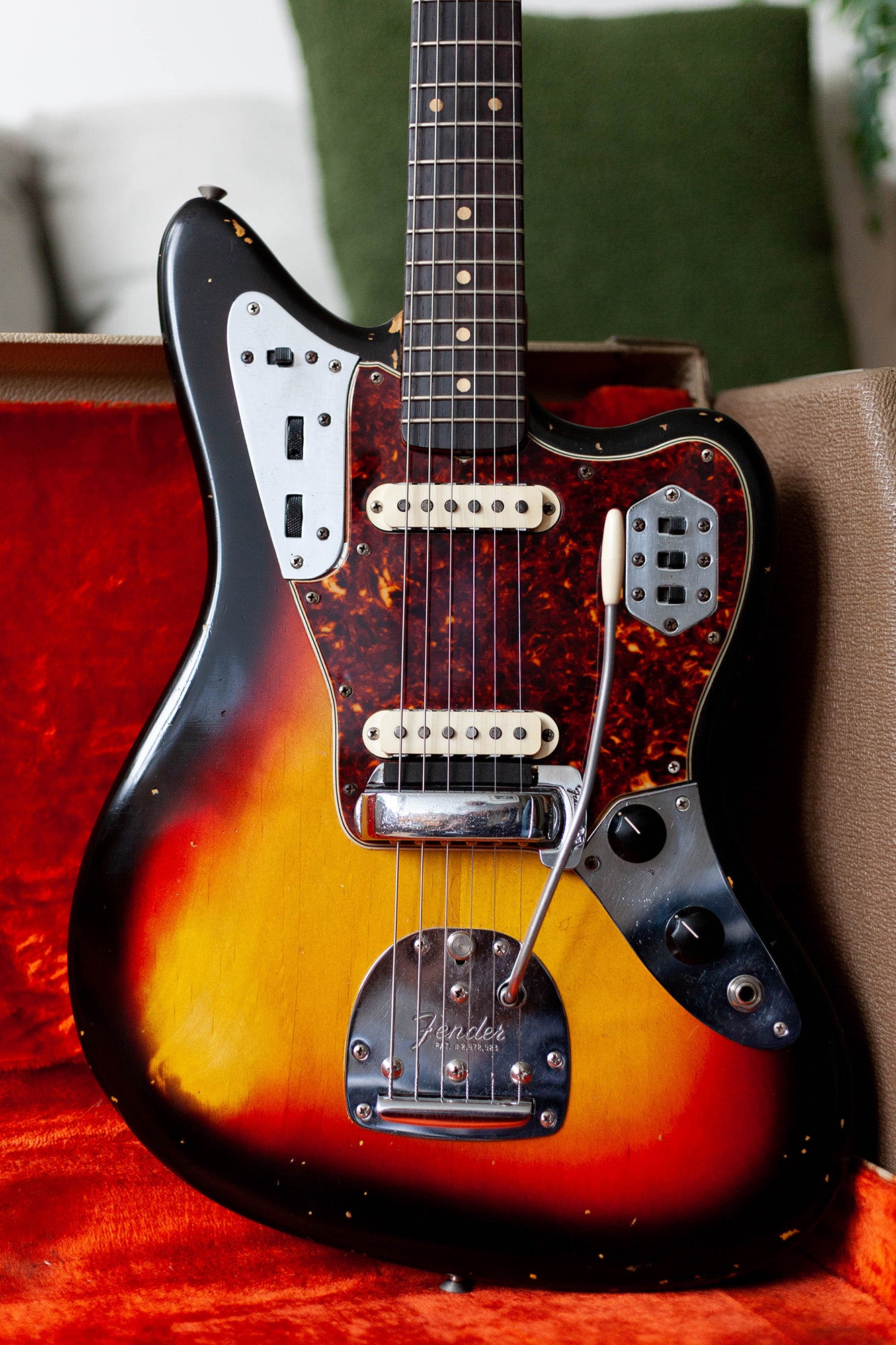 1963 Fender Jaguar + original white case